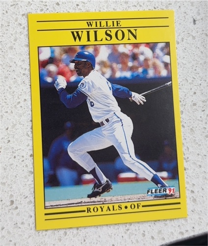 1991 Fleer #575 Willie Wilson — front
