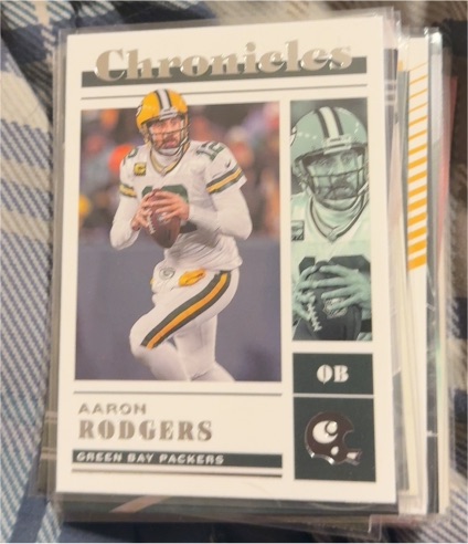 2022 Panini Chronicles #23 Aaron Rodgers — front