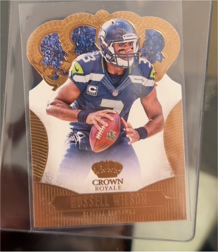 2013 Panini Crown Royale #82 Russell Wilson — front
