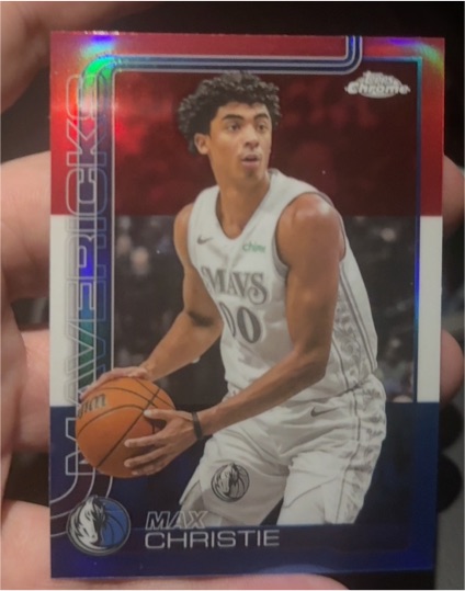 2025-26 Topps Chrome #33 Max Christie — front