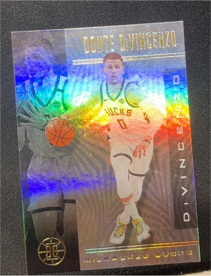 2023-24 Panini Revolution #0 Donte DiVincenzo — front