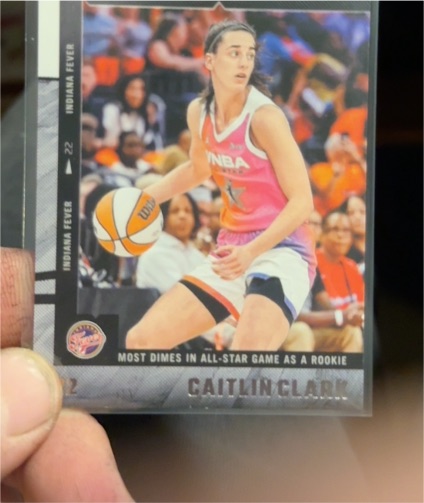 2025 Panini Chronicled #22 Caitlin Clark — front