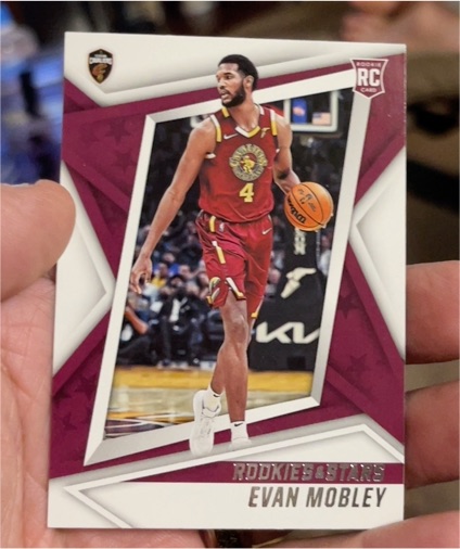 2021-22 Panini Chronicles Rookies & Stars #117 Evan Mobley — front