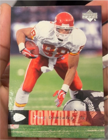 2006 Upper Deck #99 Tony Gonzalez — front