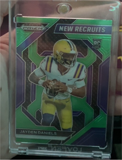 2024 Panini Prizm Draft Picks #NR-JDS Jayden Daniels New Recruits Red Ice — front