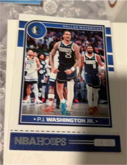 2024-25 Panini NBA Hoops #39 P.J. Washington Jr. — front