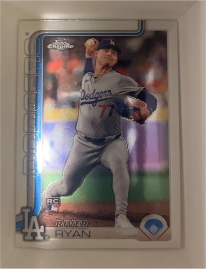 2025 Topps Chrome #18 River Ryan — front