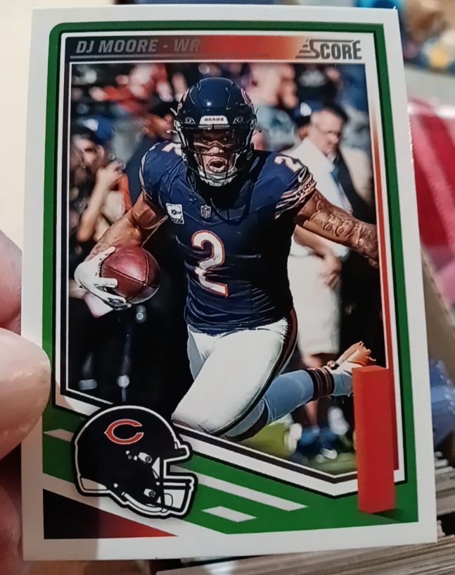2025 Panini Score #254 DJ Moore — front