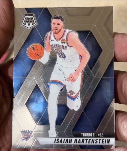 2024-25 Panini Mosaic #122 Isaiah Hartenstein — front