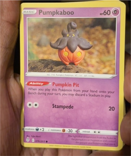 2021 Pokémon TCG Evolving Skies #076 Pumpkaboo — front