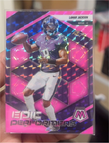 2025 Panini Mosaic Epic Performers Pink Fluorescent #3 Lamar Jackson — front