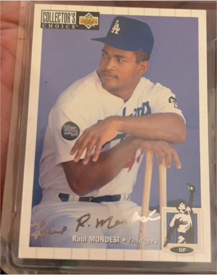 1994 Upper Deck Collector's Choice #209 Raul Mondesi — front