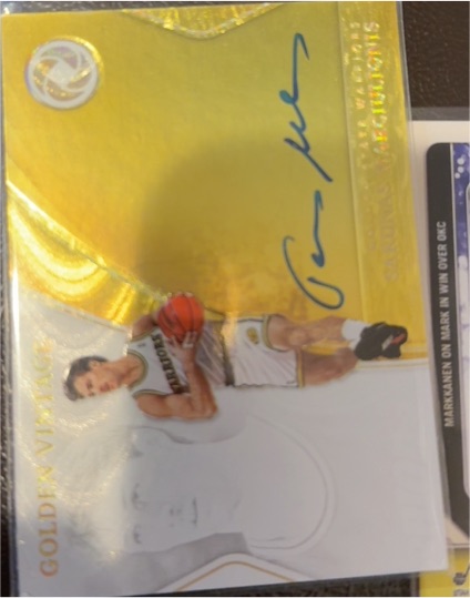 2022 Panini Gold Standard #1 Pau Gasol Gold Vinyl Signature — front