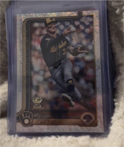 2025 Topps Series 1 #165 Joey Ortiz — front