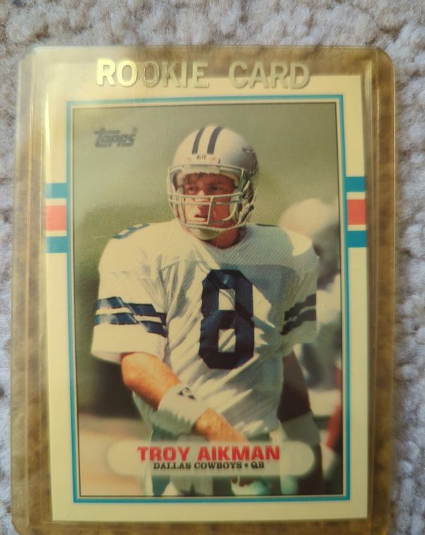 1989 Topps Traded #70T Troy Aikman — front