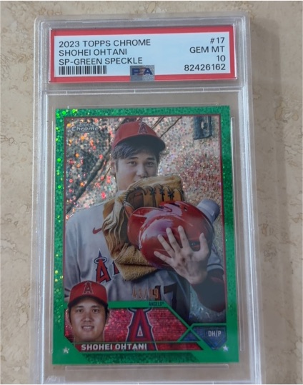 2023 Topps Chrome #17 Shohei Ohtani SP-Green Speckle — front