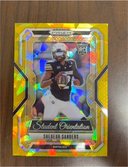 2025 Panini Prizm Draft Picks #8 Shedeur Sanders Student Orientation Gold Ice — front