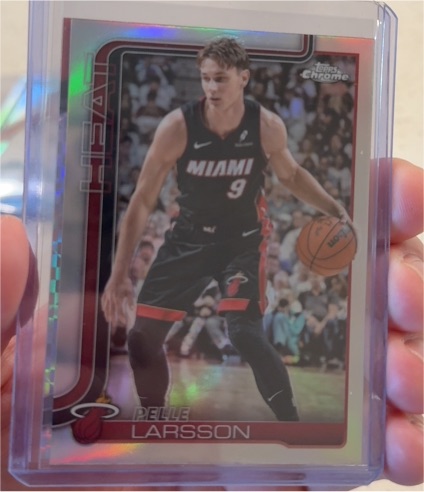 2025-26 Topps Chrome #189 Pelle Larsson — front