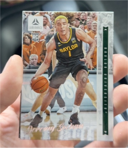 2022-23 Panini Chronicles Draft Picks - Luminance #16 Jeremy Sochan (RC) — front