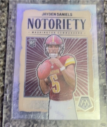 2024 Panini Mosaic Notoriety #19 Jayden Daniels — front