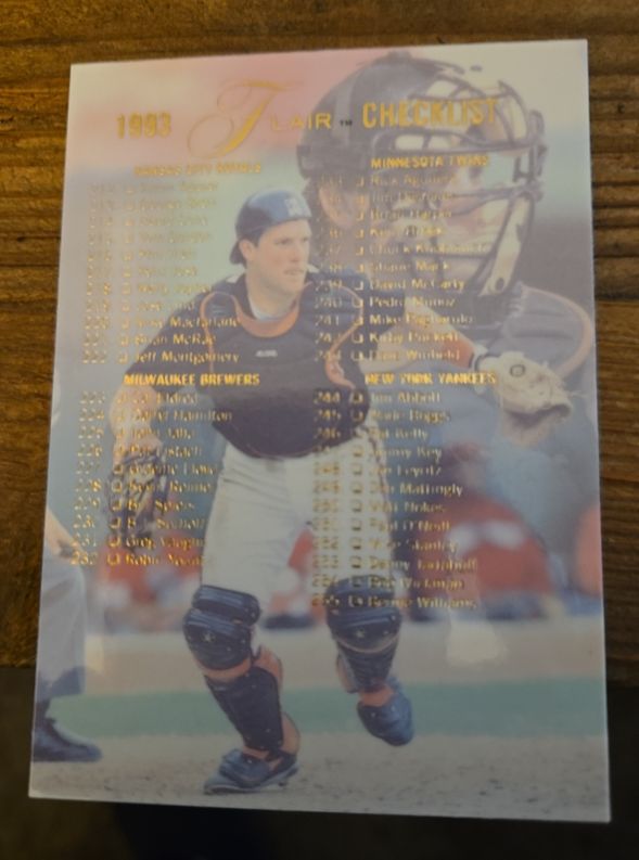 1993 Flair #300 Checklist Roberto Alomar — front