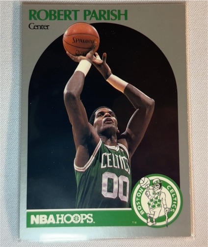 1990 Hoops #45 Robert Parish — front