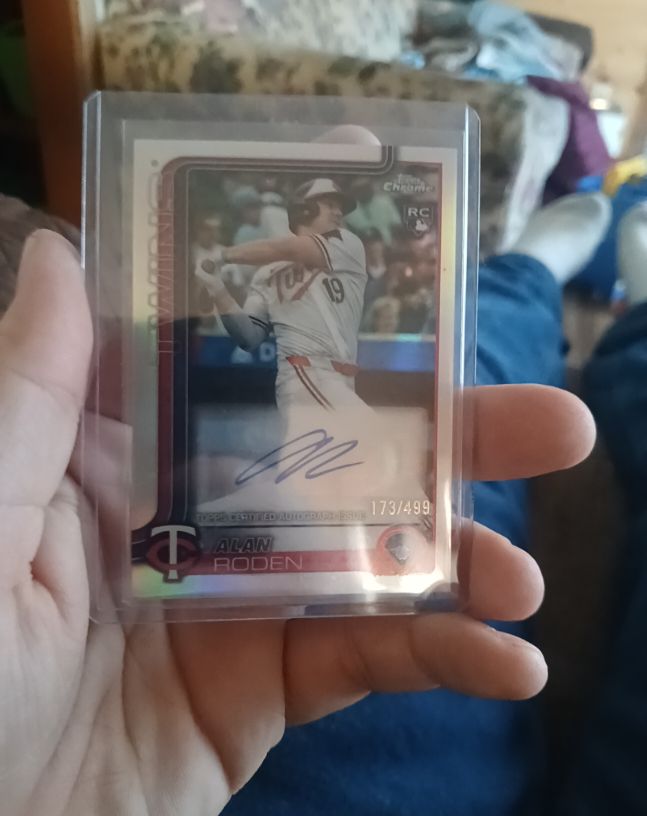 2025 Topps Chrome Update #RA-AR Alan Roden RC Auto — front
