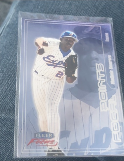 2000 Fleer Focus Focal Points #10F Vladimir Guerrero — front