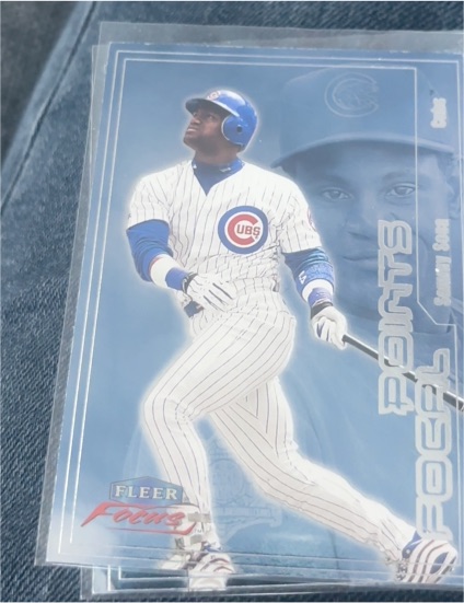 2000 Fleer Focus Focal Points #14F Sammy Sosa — front