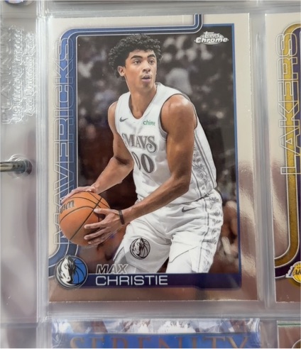 2025-26 Topps Chrome #33 Max Christie — front