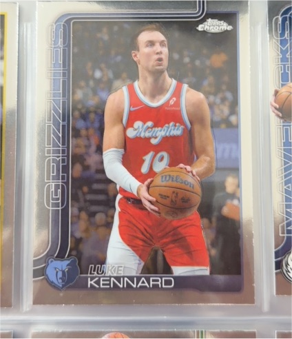 2025-26 Topps Chrome #117 Luke Kennard — front