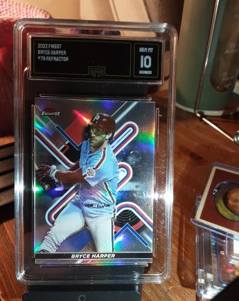 2022 Topps Finest #79 Bryce Harper Refractor — front