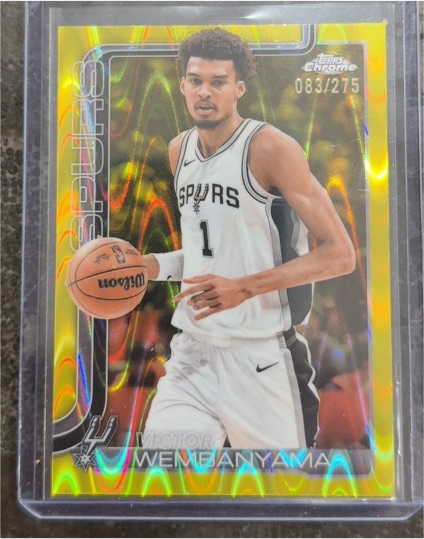 2025-26 Topps Chrome #221 Victor Wembanyama — front
