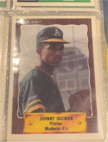 1990 ProCards #2207 Johnny Guzman — front