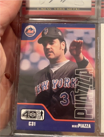 2002 Upper Deck 40-Man #813 Mike Piazza — front