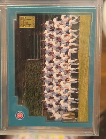 2001 Topps #757 Chicago Cubs Team Card — front