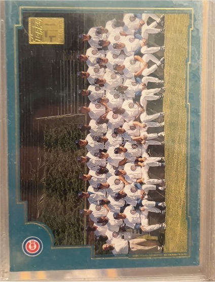 2001 Topps #757 Chicago Cubs Team — front