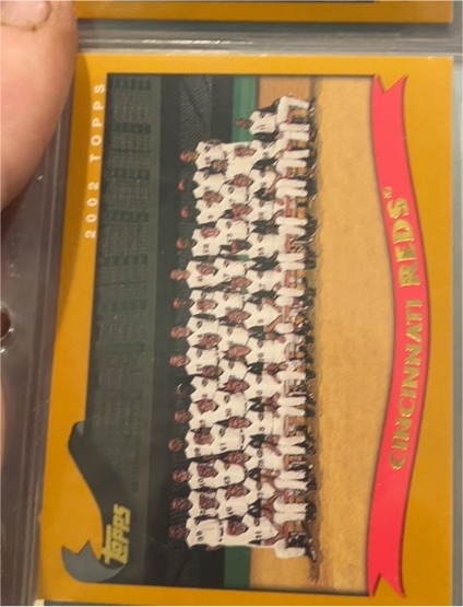 2002 Topps #648 Cincinnati Reds Team — front