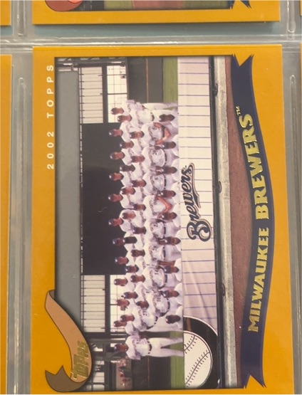 2002 Topps #656 Milwaukee Brewers — front