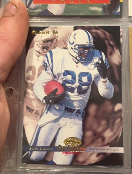 1996 Fleer #28 Marshall Faulk — front