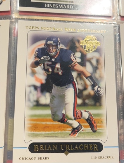 2005 Topps #246 Brian Urlacher — front
