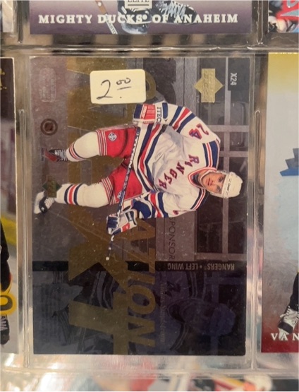 1995 Upper Deck #X24 Mark Messier — front