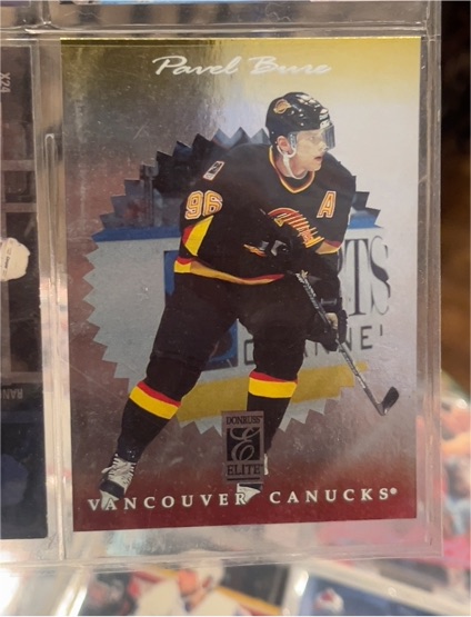 1996-97 Donruss Elite #103 Pavel Bure — front