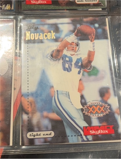 1996 SkyBox Impact #37 Jay Novacek — front