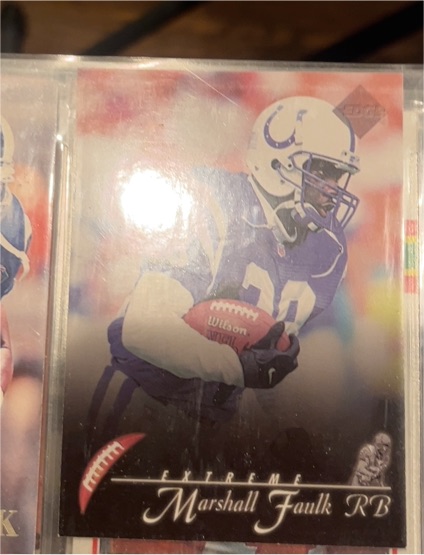 1995 UD3 Extreme #E3 Marshall Faulk RB — front