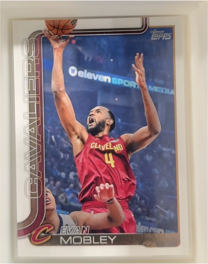 2025-26 Topps #82 Evan Mobley — front