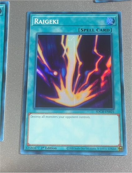 2020 Yu-Gi-Oh! SDCH-EN021 Raigeki — front