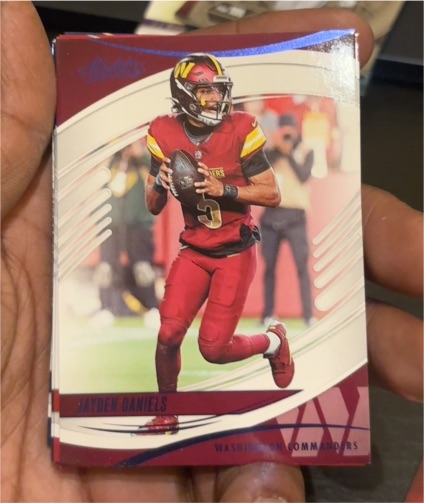 2025 Panini Absolute #44 Jayden Daniels — front