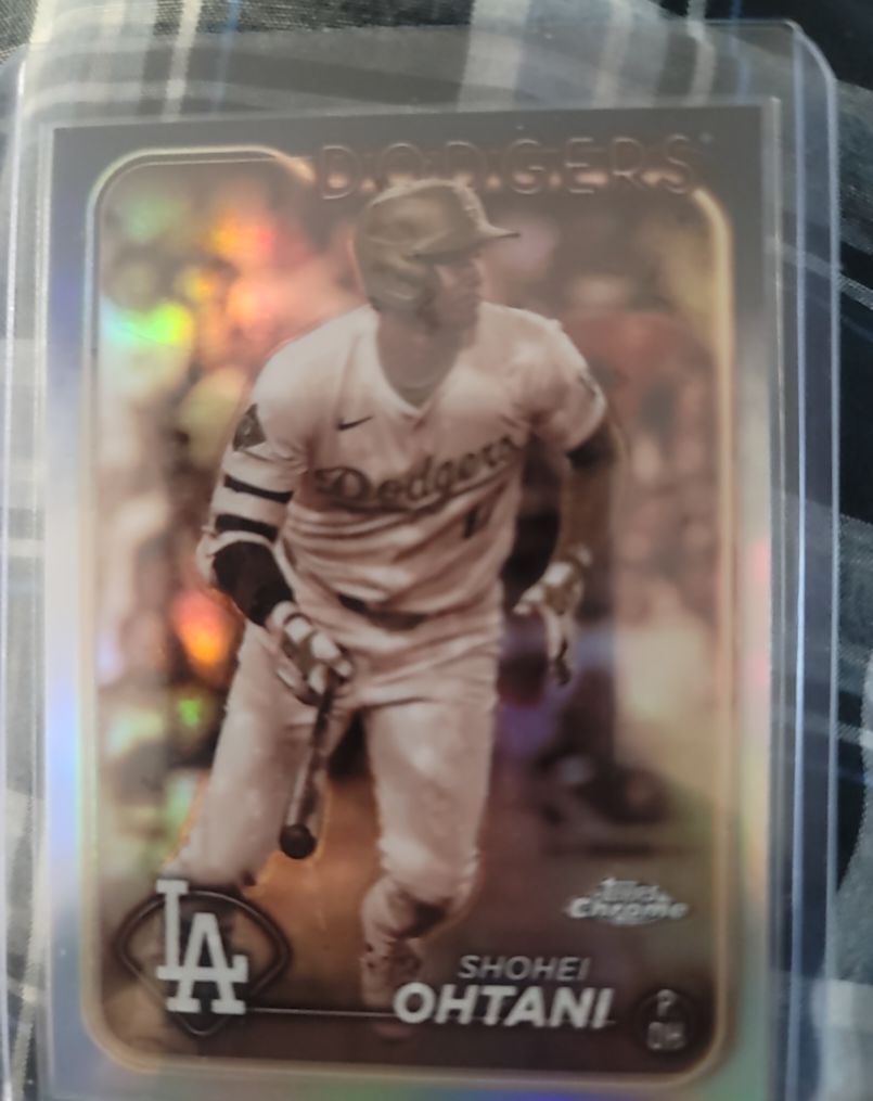 2024 Topps Chrome #1 Shohei Ohtani — front
