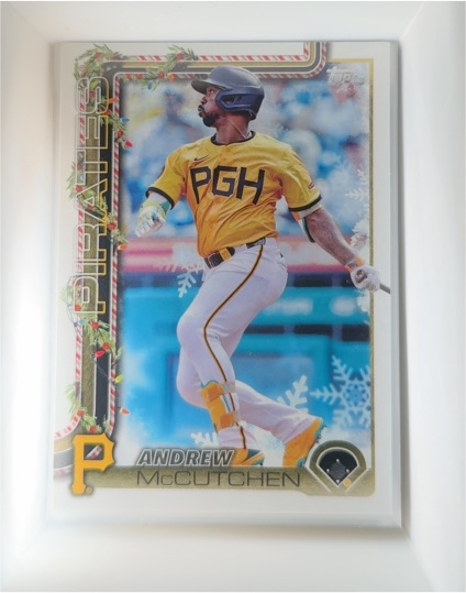 2025 Topps Holiday #H79 Andrew McCutchen — front